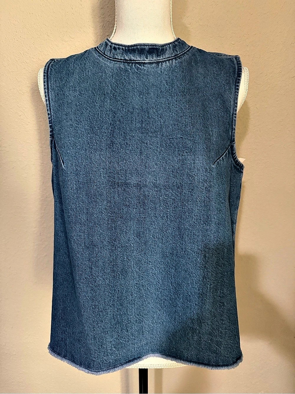 Gap Split-Back Tank Top in Chambray Blue Medium Tall NWT